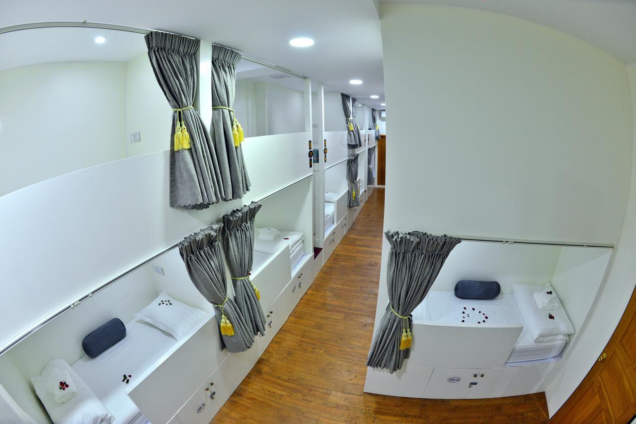 Backpacker Hostel (Adults Only) Yangon Esterno foto